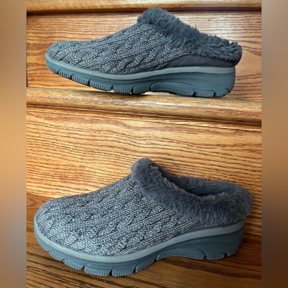 Women’s Skechers Easy Going Pretty Cosy Sweater Clog